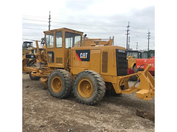 Грейдер CATERPILLAR 140H