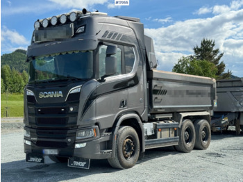 Самосвал SCANIA R 580