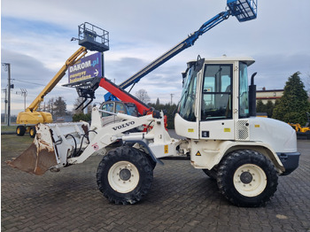 Колёсный погрузчик VOLVO L30B