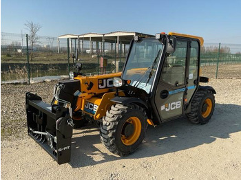 Телескопический погрузчик JCB