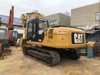 Гусеничный экскаватор CATERPILLAR 320D2