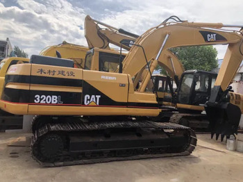 Гусеничный экскаватор CATERPILLAR 320B