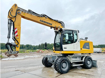 Колёсный экскаватор LIEBHERR A 918