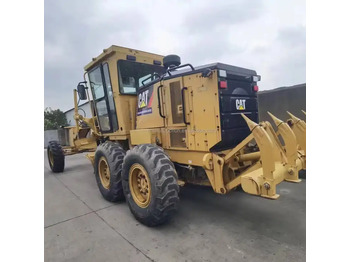 Грейдер CATERPILLAR 140H