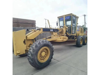 Грейдер CATERPILLAR 140K