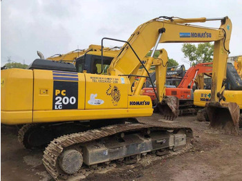 Гусеничный экскаватор KOMATSU PC200LC-7