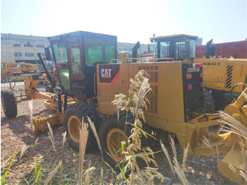 Грейдер CATERPILLAR 140K