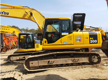 Гусеничный экскаватор KOMATSU PC200-7