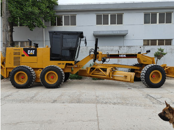 Грейдер CATERPILLAR 140K