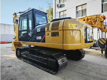 Гусеничный экскаватор CATERPILLAR 320D