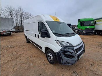 Цельнометаллический фургон PEUGEOT Boxer