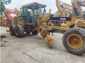 Грейдер CATERPILLAR 140K