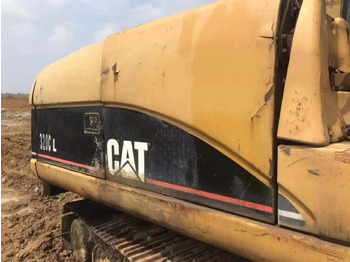 Гусеничный экскаватор CATERPILLAR 320C