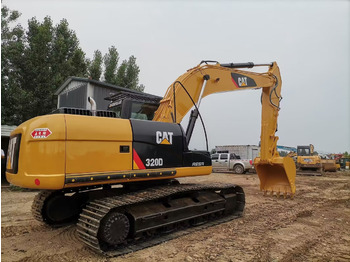 Гусеничный экскаватор CATERPILLAR 320D