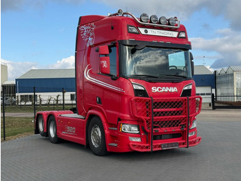 Тягач SCANIA R 520