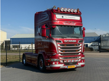 Тягач SCANIA R 520