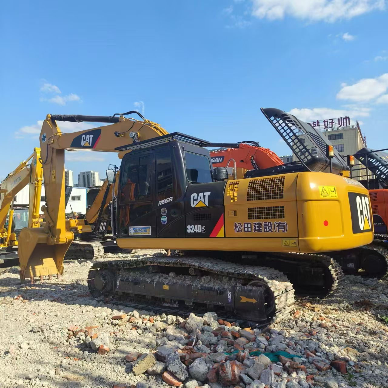 Гусеничный экскаватор CATERPILLAR 324D