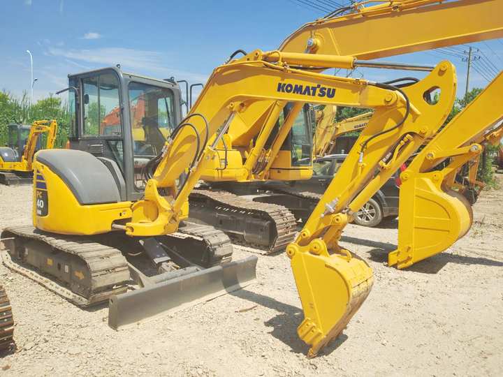 Мини-экскаватор KOMATSU PC40