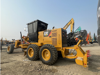 Грейдер CATERPILLAR 140K