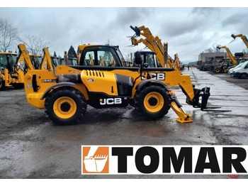 Телескопический погрузчик JCB