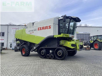 Зерноуборочный комбайн CLAAS Lexion 570