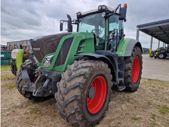 Трактор FENDT 828 Vario