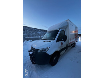 Грузовик с закрытым кузовом MERCEDES-BENZ Sprinter