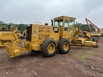 Грейдер CATERPILLAR 140K