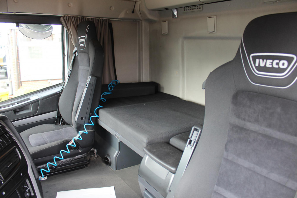 Тягач Iveco AS 510 XP Retarder   ACC   LDW   Kühlbox   Navi: фото 6