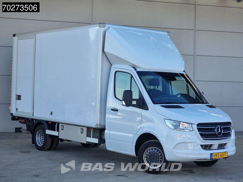 Малотоннажный фургон Mercedes-Benz Sprinter 516 CDI Automaat Laadklep Trekhaak Dubbellucht Navi MBUX Lat-om-Lat Meubelbak Koffer 20m3 Airco Trekhaak Cruise control: фото 8