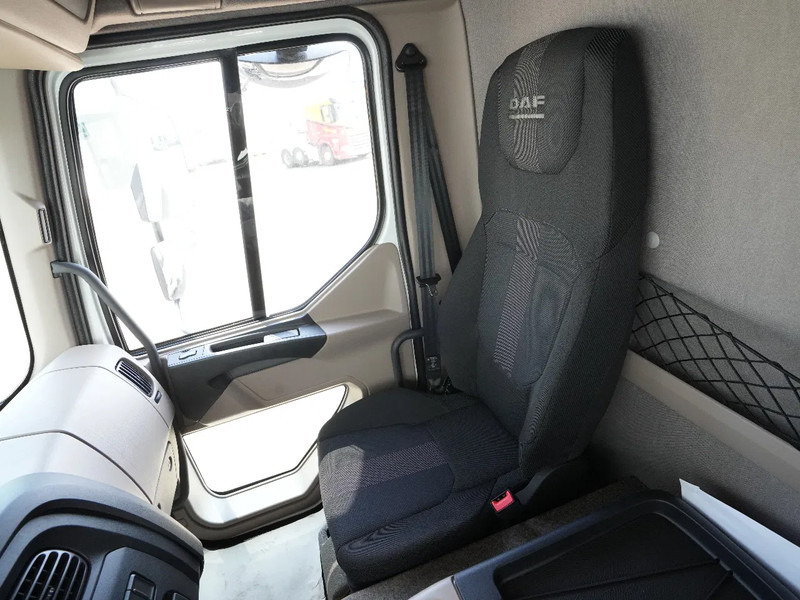 Новый Грузовик с закрытым кузовом DAF XB 210 FA 12T NEW: фото 17