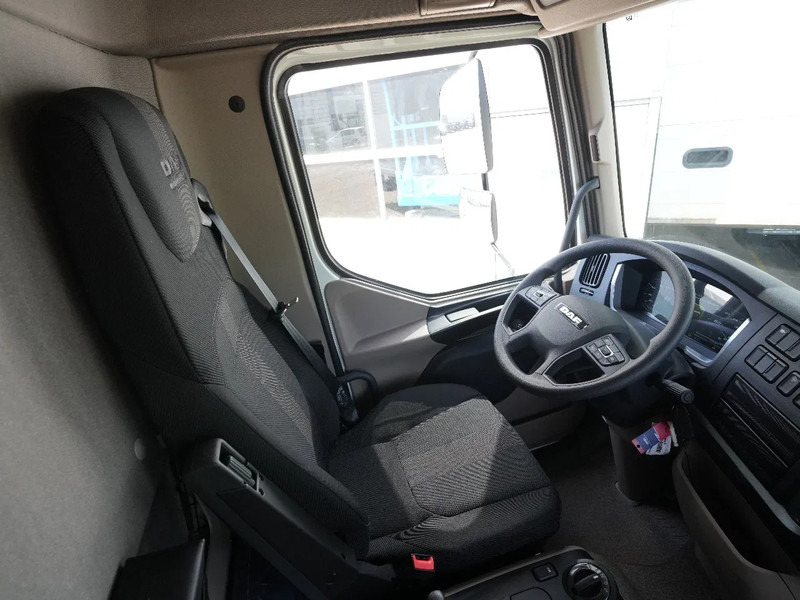 Новый Грузовик с закрытым кузовом DAF XB 210 FA 12T NEW: фото 18