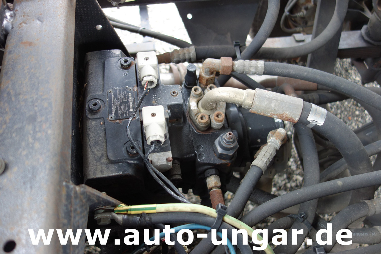 Аэродромный тягач Multicar M26 Champion Flugzeugschlepper Doka GSE Airport Push Back Industrieschlepper: фото 36 Аэродромный тягач Multicar M26 Champion Flugzeugschlepper Doka GSE Airport Push Back Industrieschlepper: фото 36