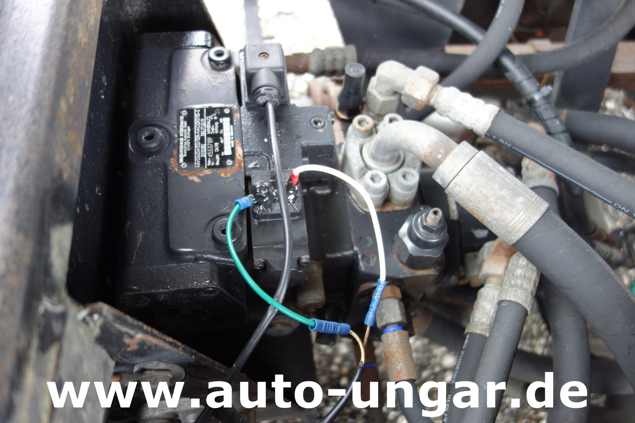 Аэродромный тягач Multicar M26 Champion Flugzeugschlepper Doka GSE Airport Push Back Industrieschlepper: фото 32 Аэродромный тягач Multicar M26 Champion Flugzeugschlepper Doka GSE Airport Push Back Industrieschlepper: фото 32