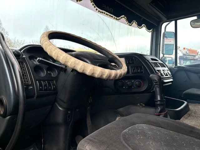 Тягач DAF 95.380 XF SPACECAB (EURO 2 (MECHANICAL PUMP & INJECTORS) / ZF16 MANUAL GEARBOX / AIRCONDITIONING): фото 8