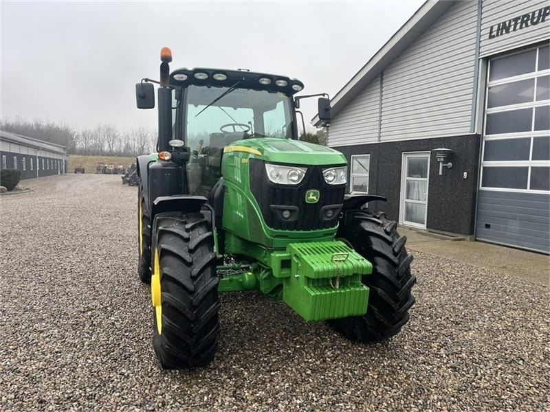 Трактор John Deere 6130R Krybegear, TLS Affjedret foraksel og affjedr: фото 18