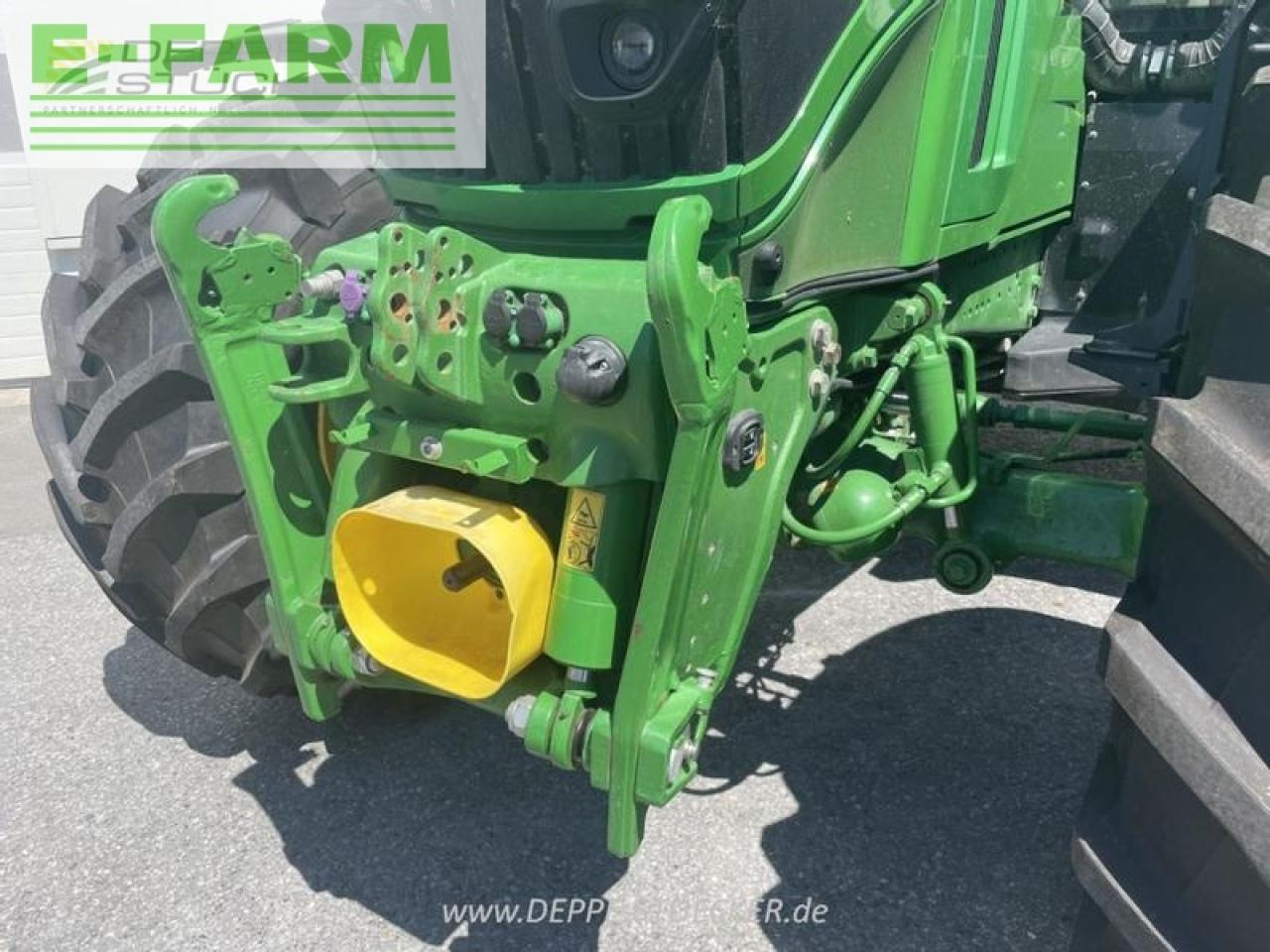 Трактор John Deere 6250r: фото 12