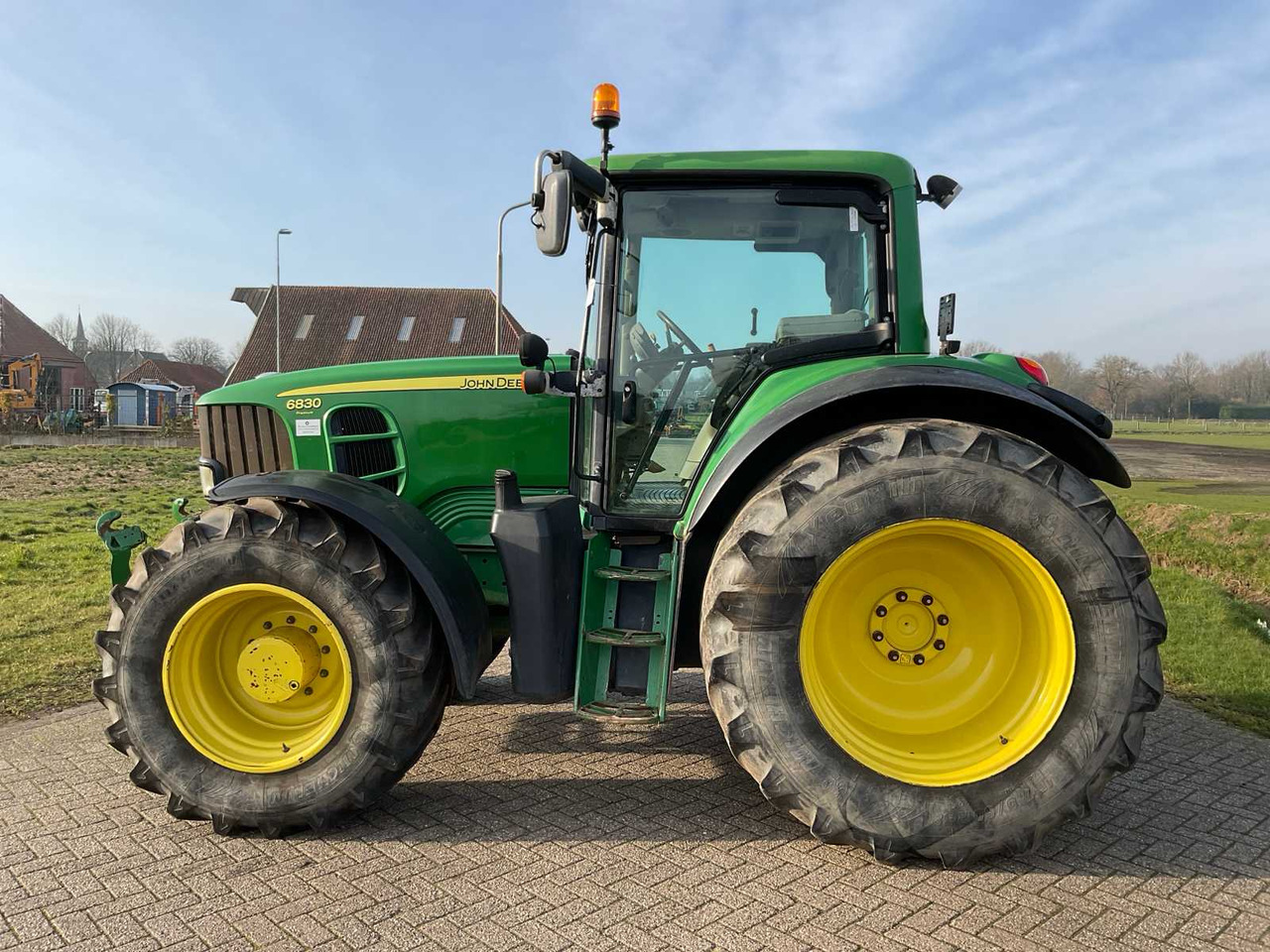 Трактор John Deere 6830 Premium: фото 9